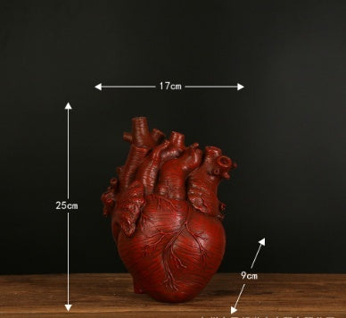 Nordic Heart-Sculpted Resin Vase
