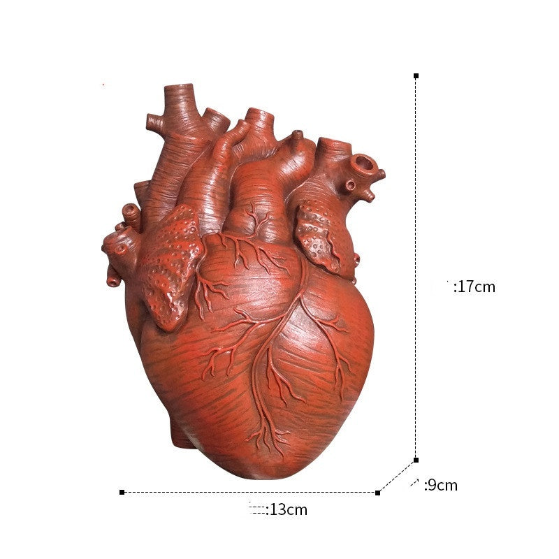 Nordic Heart-Sculpted Resin Vase
