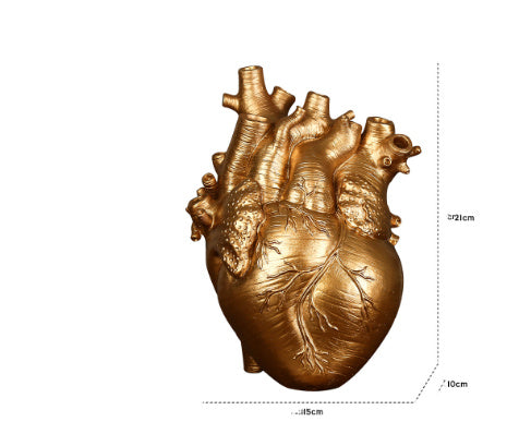 Nordic Heart-Sculpted Resin Vase
