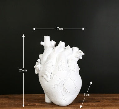 Nordic Heart-Sculpted Resin Vase