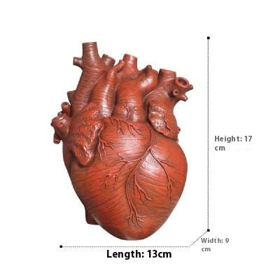 Nordic Heart-Sculpted Resin Vase
